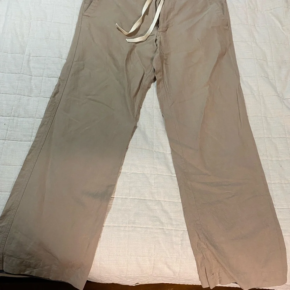 Banana Republic Men's Relaxed Fit Khaki linen Pants